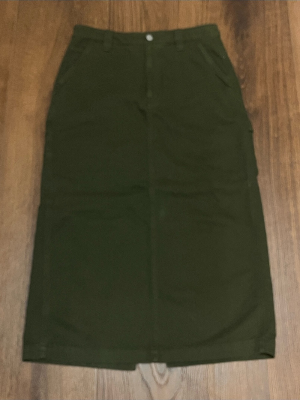 Aritzia x TNA Greenwich High Rise Carpenter Midi Skirt Fatigue Green Women's 8 - Picture 5 of 10